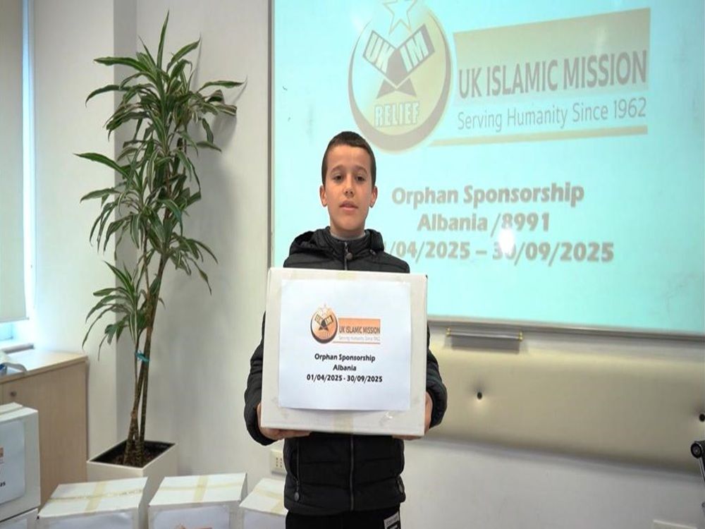 Aktivitet humanitar për fëmijë jetimë, jepet ndihmë financiare dhe materiale