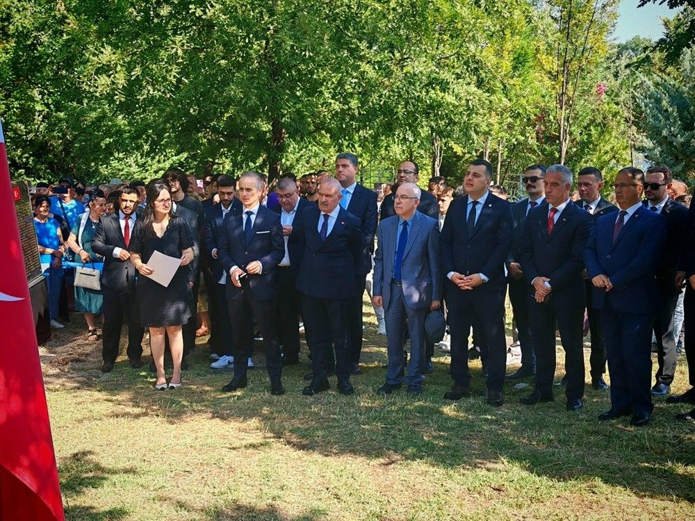 Në Tiranë përkujtohet, me një ceremoni në memorialin e dëshmorëve dhe një panel, 10-vjetori i tentativës së dështuar për grusht shteti në Turqi