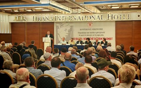 Fondacioni ALSAR e përkujtoi Abdi Baletën në njëvjetorin e ikjes nga kjo botë me konferencën shkencore, “Një jetë në shërbim të kombit”