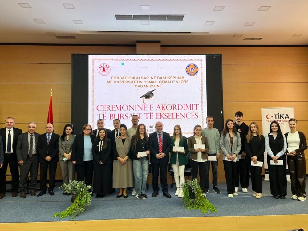 Fondacioni ALSAR jep bursa ekselence për studentë të Universitetit “Ismail Qemali” në Vlorë
