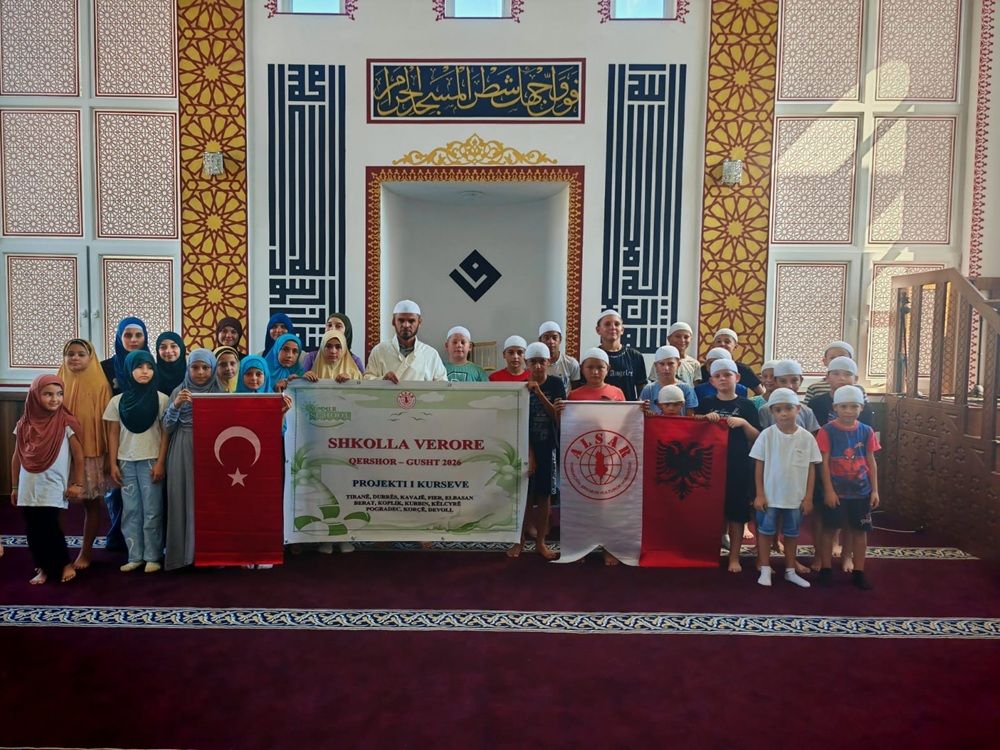 Përmbyllen me sukses kurset verore në qytete të ndryshme të vendit për edukimin etik, moral dhe fetar të fëmijëve