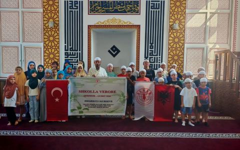 Përmbyllen me sukses kurset verore në qytete të ndryshme të vendit për edukimin etik, moral dhe fetar të fëmijëve