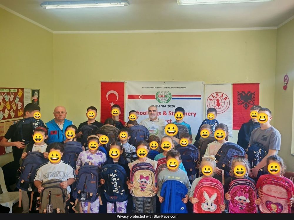 Realizohet në qarkun e Elbasanit projekti i dhurimit të çantave shkollore për 250 nxënës
