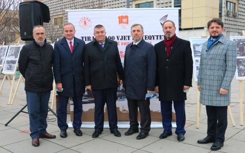 Prishtina bëhet ndalesa e radhës e ekspozitës “Tirana 100 vjet kryeqytet”